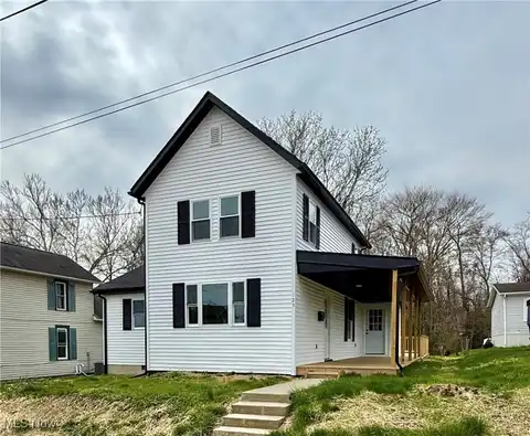 123 Center Street, Roseville, OH 43777
