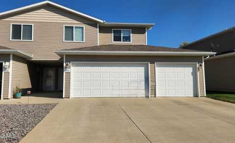 4014 South Bay Drive SE, Mandan, ND 58554