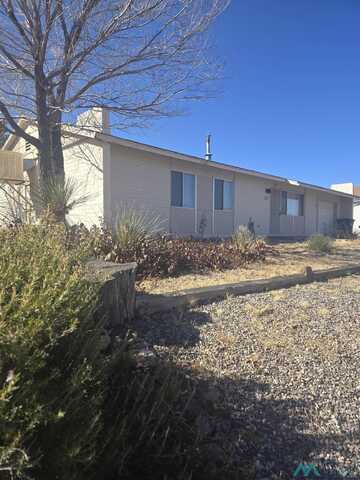 201 Chalcocite Street, Tyrone, NM 88065