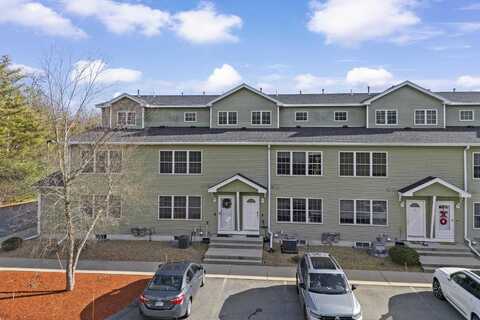 4 Steeple Chase Road, Hampstead, NH 03841