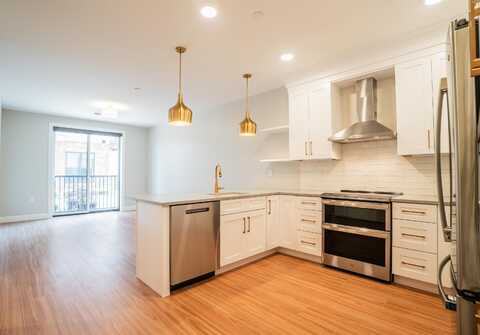 99 Foundry Place, Portsmouth, NH 03801