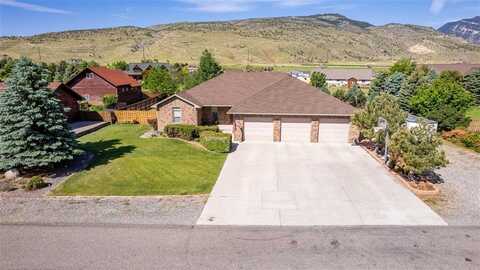 169 S Chugwater, Cody, WY 82414