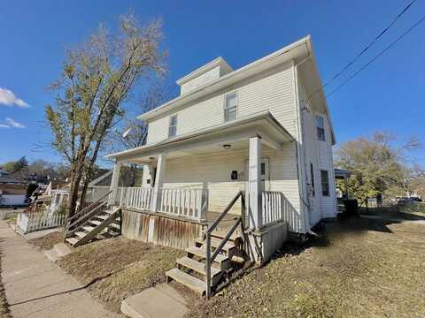 923 15th St, Sioux City, IA 51105