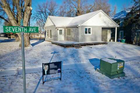 802 7th Ave, Alton, IA 51003