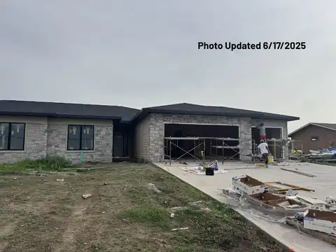 423 W 3RD ST, South Sioux City, NE 68776