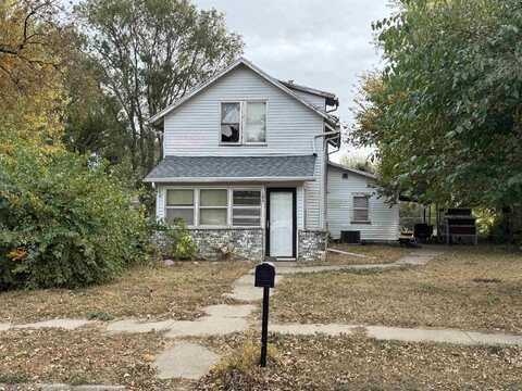 106 N Pearl St, Elk Point, SD 57025