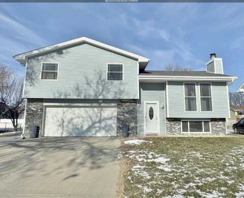 825 E 37th St, South Sioux City, NE 68776