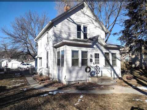 4325 Central St, Sioux City, IA 51108