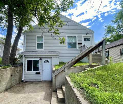 2206 S LAKEPORT ST, Sioux City, IA 51106