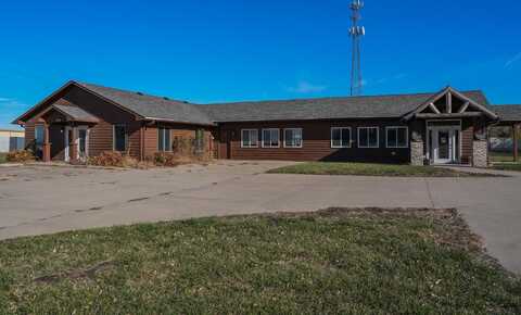 825 N Norbeck St, Vermillion, SD 57069