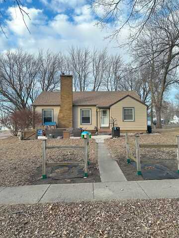 102 E 3rd Street, Early, IA 50535