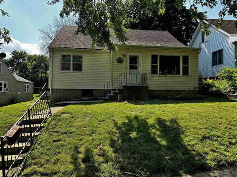 333 S 9TH ST, Cherokee, IA 51012