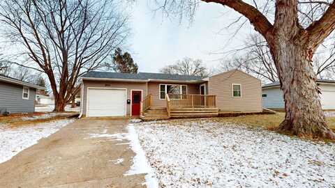 901 Cherokee, Alta, IA 51002