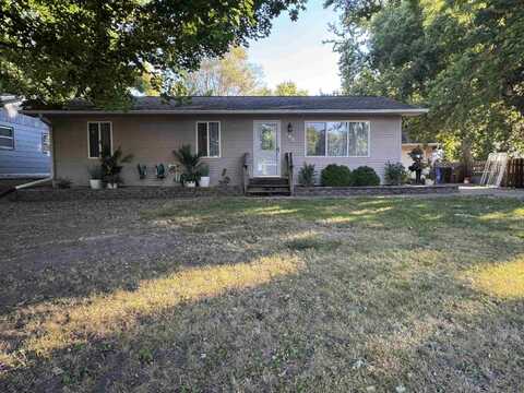 806 Esther St, Jefferson, SD 57038