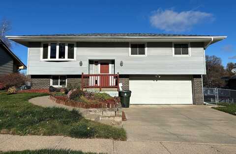 4409 Natalia Way, Sioux City, IA 51106