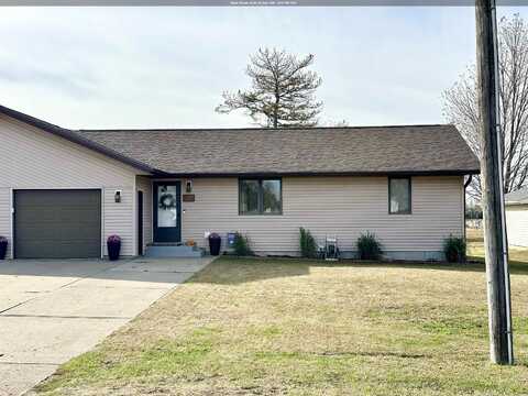 802 E Clay Street, Elk Point, SD 57025