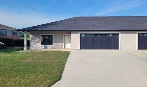680 NE 2nd St, Primghar, IA 51245