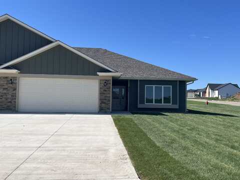 937 11th St. SE, Sioux Center, IA 51250