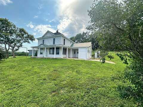 2071 PIERCE AVE, Hubbard, NE 68741