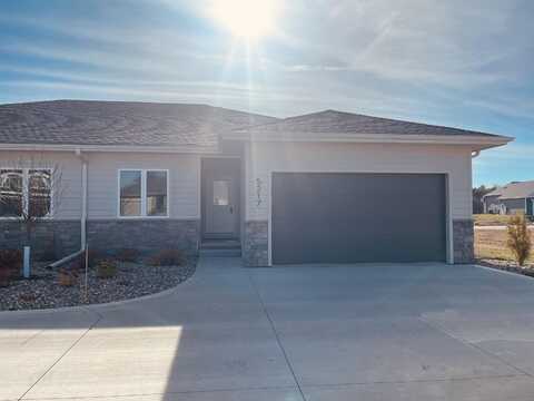 5217 Lynx Ct, Sioux City, IA 51106