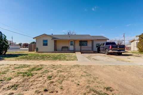 208 SW 12th St, Seminole, TX 79360