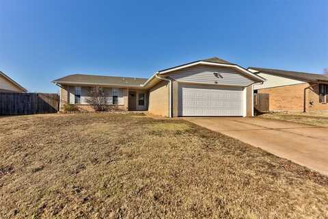 1013 S Bouziden Drive, Moore, OK 73160