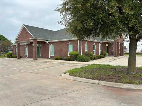 388 SW Johnson Avenue, Burleson, TX 76028