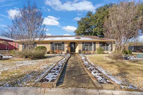 5904 Sycamore Creek Road, Edgecliff Village, TX 76134