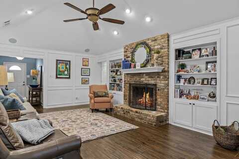 115 Juanita Avenue, Wills Point, TX 75169