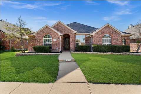 2829 Crosslands Drive, Garland, TX 75040