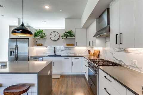 1901 N Carroll Avenue, Dallas, TX 75204