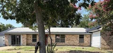 420 Lawson Lane, Pilot Point, TX 76258