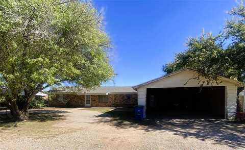 200 N Hilmar Street, Weinert, TX 76388