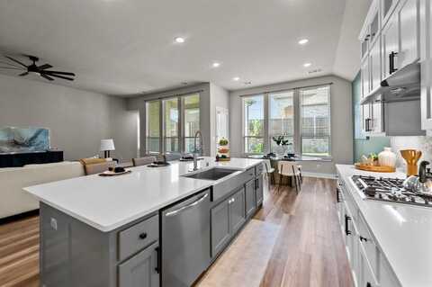 1109 Claiborne Drive, Aubrey, TX 76227