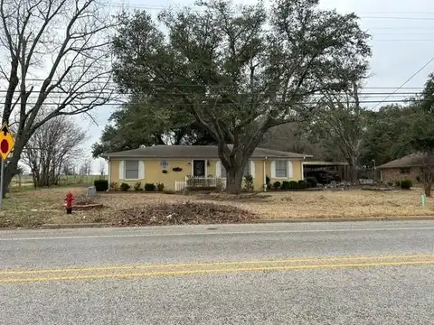 1000 S Oak Street, Van, TX 75790