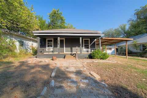 413 S Manson Street, Wolfe City, TX 75496