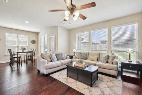 1104 Dove Haven Drive, Mansfield, TX 76063