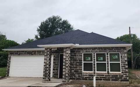 2512 Sheraton Drive, Fort Worth, TX 76105