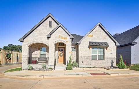 608 Oaks Court, Kennedale, TX 76060