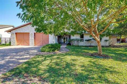 201 Familia Court, Azle, TX 76020