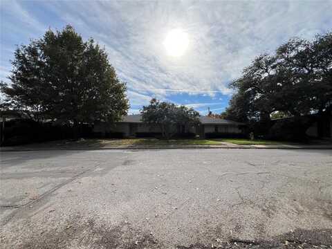 7078 Briarmeadow Drive, Dallas, TX 75230