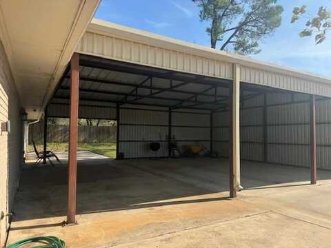 200 Jackson Street, Nocona, TX 76255