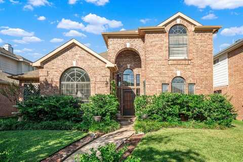 7801 Park Run Road, Fort Worth, TX 76137