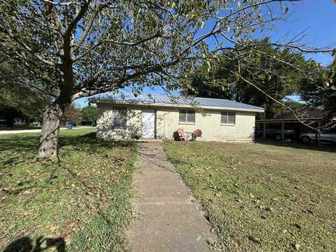 207 Jester Street, Coolidge, TX 76635