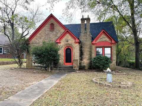 437 Jefferson Avenue, Pittsburg, TX 75686