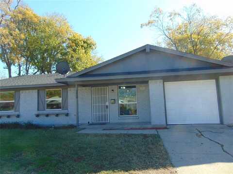 3450 Pacesetter Drive, Dallas, TX 75241