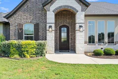 140 Helton Drive, Granbury, TX 76049