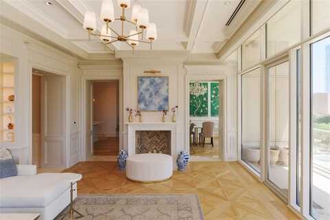 2025 Woodall Rodgers Freeway, Dallas, TX 75201