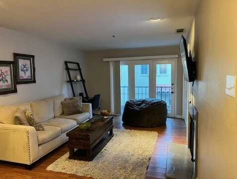 4303 Buena Vista Street, Dallas, TX 75205