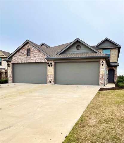 4925 Sanger Circle Drive, Sanger, TX 76266